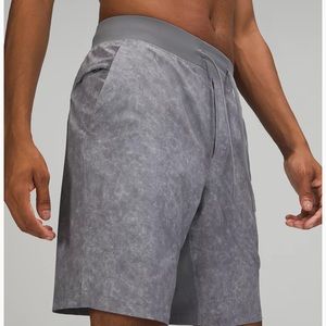 Brand new mens XL shorts